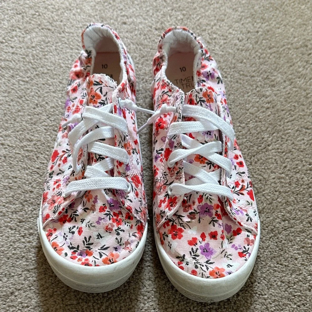 Time and Tru Pink Floral Lace-Up Womans Sneakers - Picture 1 of 7